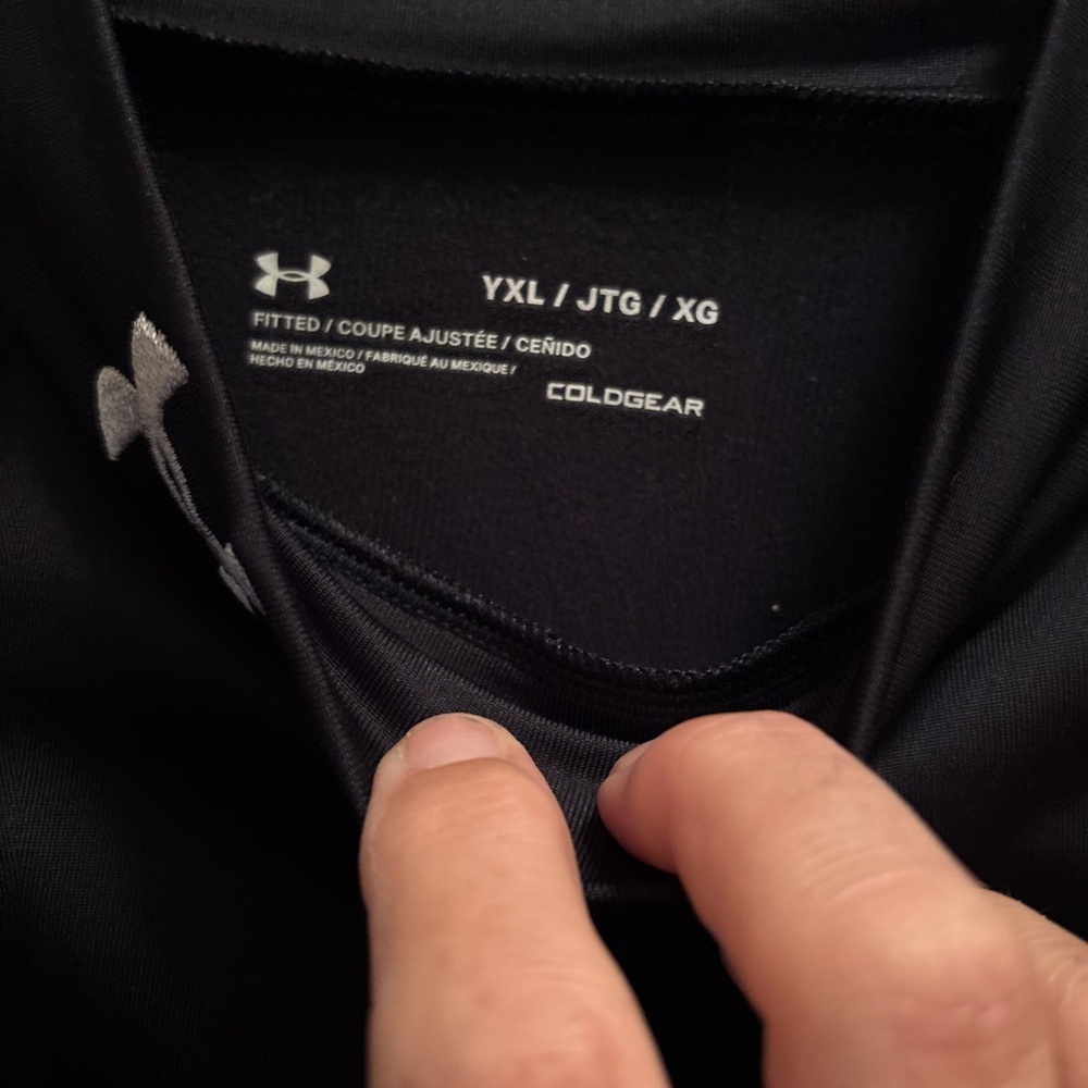 Under Armour Black ColdGear Turtleneck - Picture 2 of 2